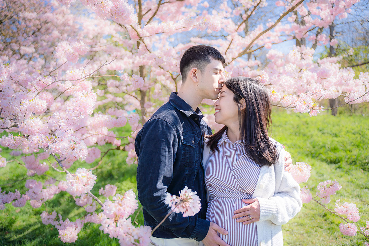 maternity photo in spring London