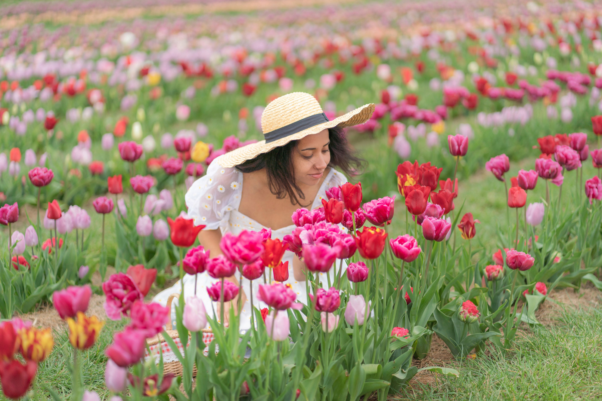 woman_in_tulip_field_London